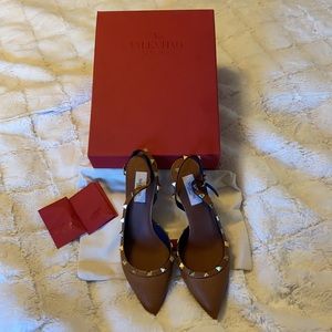 Valentino Rockstuded leather sling back